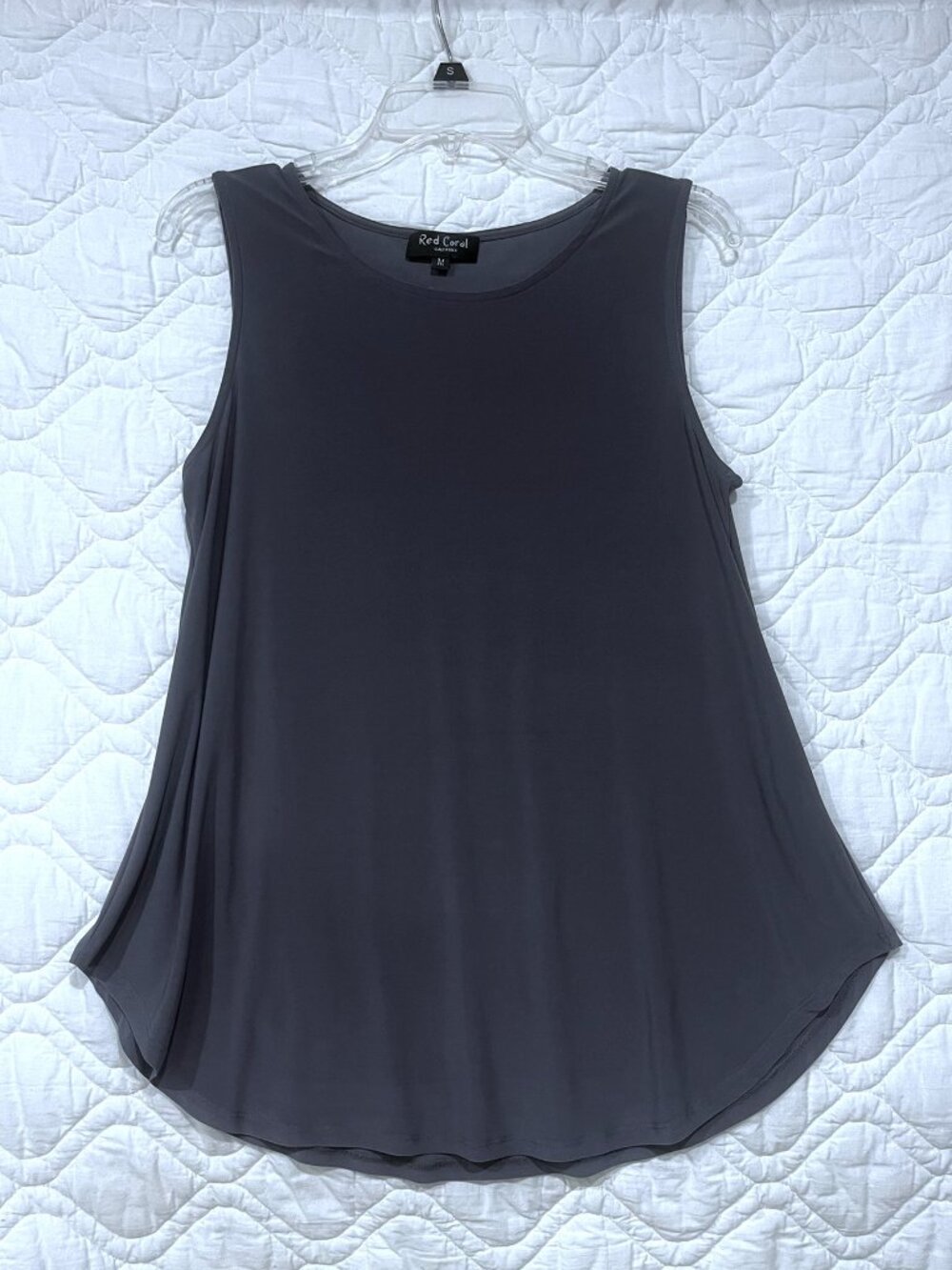 “Red Coral” – Dark Gray Sleeveless Tank Top – Size Medium